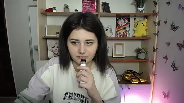 Katrin kiss  online show from 05.18.26