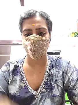 Snapshot of Tamil-Meenu12 chatting on 04.29.26 Tamil-Meenu12 online show from 04.29.26