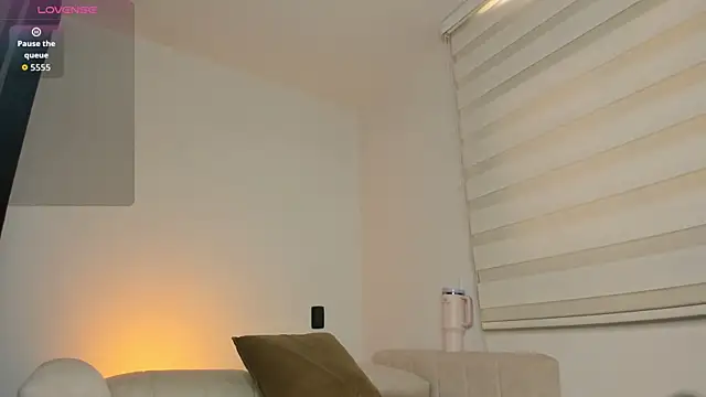 arianna 000 online show from 04.18.26