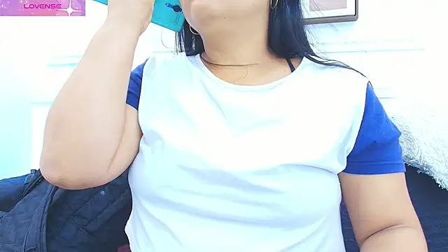 Daisy Price online show from 11.15.25