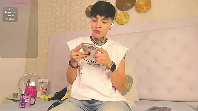 Snapshot of b3k_afrodict chatting on 02.18.26 b3k afrodict online show from 02.18.26