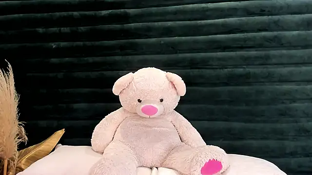 LiliCarterm online show from 03.21.26