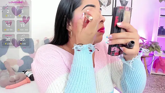 yunna7 online show from 10.10.25