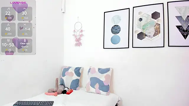 yunna7 online show from 10.19.25