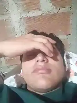 HOMBRESUPERHOT online show from 11.02.25