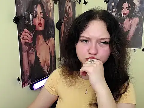 Snapshot of LadyAlice_ chatting on 09.10.25 LadyAlice online show from 09.10.25