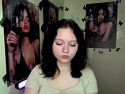 Snapshot of LadyAlice_ chatting on 09.24.25 LadyAlice online show from 09.24.25