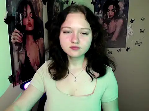 Snapshot of LadyAlice_ chatting on 10.11.25 LadyAlice online show from 10.11.25