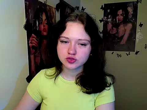 Snapshot of LadyAlice_ chatting on 10.15.25 LadyAlice online show from 10.15.25