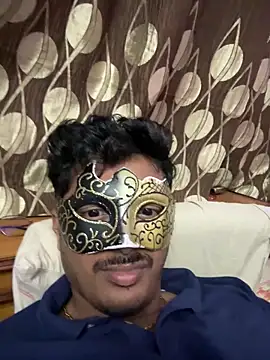 Snapshot of VVcouple chatting on 10.07.25 VVcouple online show from 10.07.25