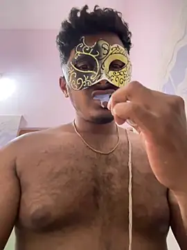 Snapshot of VVcouple chatting on 11.04.25 VVcouple online show from 11.04.25