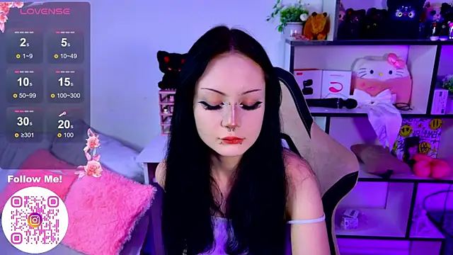 MiaScarlettt online show from 12.19.25