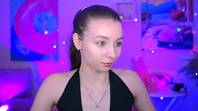 JulieDaniel online show from 10.10.25