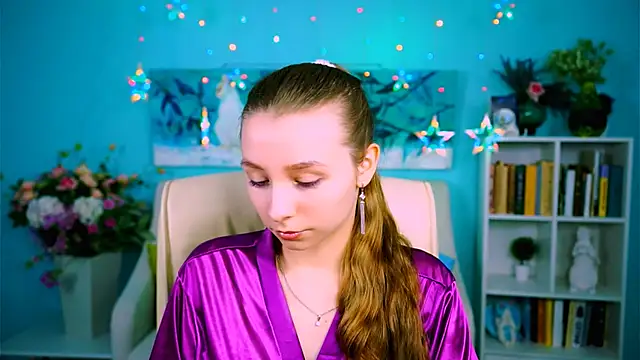 JulieDaniel online show from 10.17.25