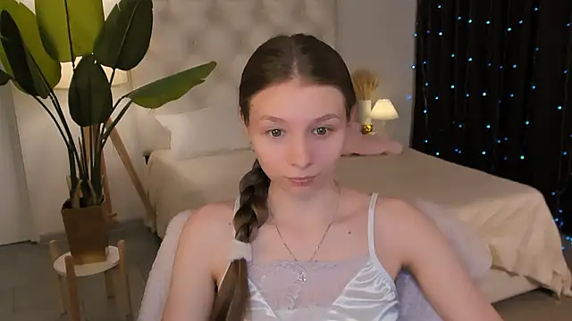 JulieDaniel online show from 03.03.26