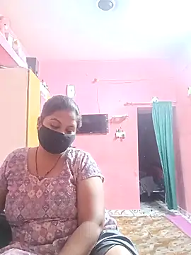 Snapshot of biggbobbsgirl chatting on 09.19.25 biggbobbsgirl online show from 09.19.25