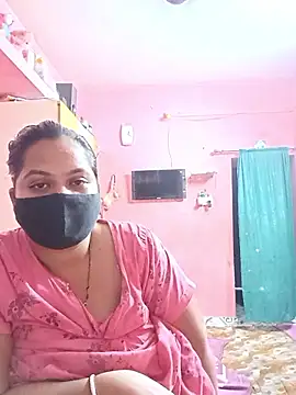 Snapshot of biggbobbsgirl chatting on 09.21.25 biggbobbsgirl online show from 09.21.25