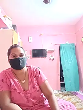 Snapshot of biggbobbsgirl chatting on 10.26.25 biggbobbsgirl online show from 10.26.25