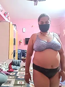 Snapshot of biggbobbsgirl chatting on 01.07.26 biggbobbsgirl online show from 01.07.26