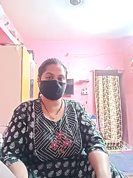 Snapshot of biggbobbsgirl chatting on 02.18.26 biggbobbsgirl online show from 02.18.26