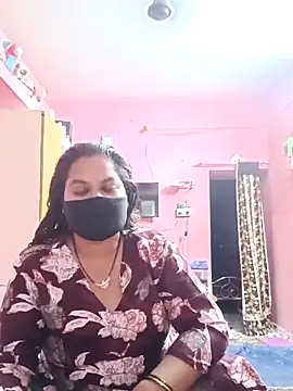 Snapshot of biggbobbsgirl chatting on 03.03.26 biggbobbsgirl online show from 03.03.26