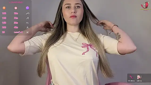 Veronika  Winslow  online show from 11.20.25