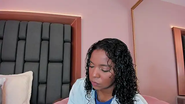 LisaMendez online show from 09.10.25