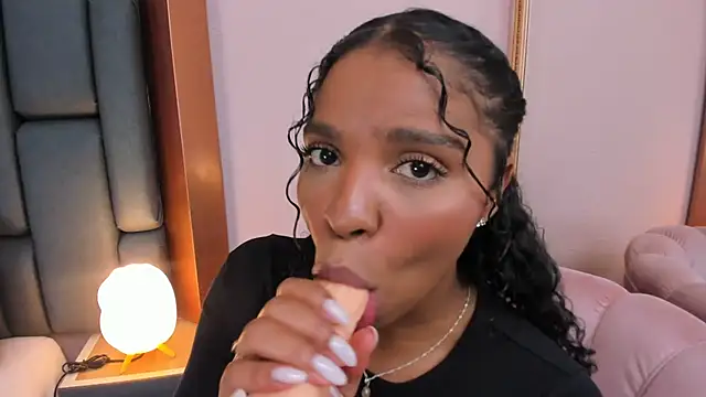 LisaMendez online show from 03.13.26