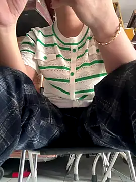 sharon-Hanna online show from 09.22.25