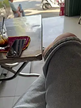 sharon-Hanna online show from 12.16.25