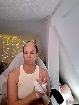 SexyJulia21 online show from 03.06.25