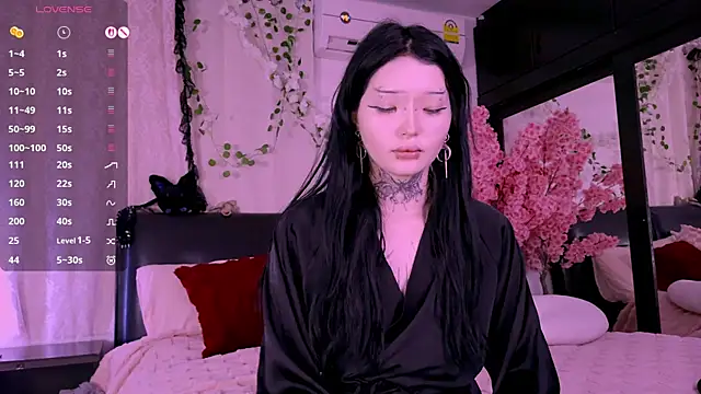 Lein Bone online show from 11.02.25