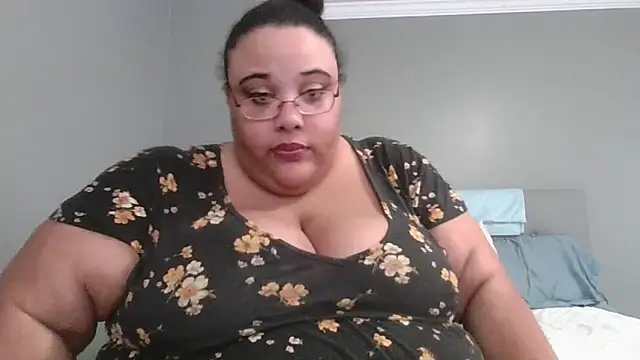 Snapshot of SexyBBW10790 chatting on 02.26.26 SexyBBW10790 online show from 02.26.26