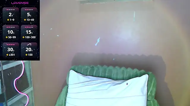 Snapshot of skinny_gracie chatting on 02.22.26 skinny gracie online show from 02.22.26