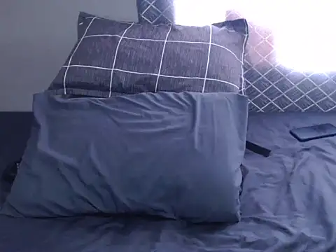 Snapshot of SlenderCharm98 chatting on 02.12.26 SlenderCharm98 online show from 02.12.26