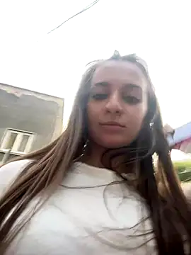 Snapshot of Anyssia chatting on 09.25.25 Anyssia online show from 09.25.25