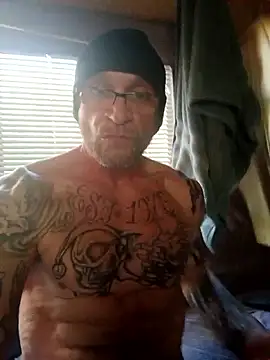 ShawnandDani7074 online show from 12.16.25