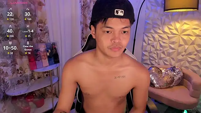 asianhugescott online show from 02.19.26