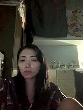 Minee1202 online show from 11.17.25