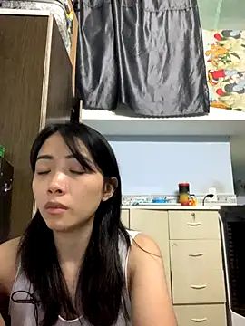 Minee1202 online show from 11.21.25