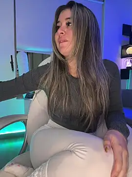 Snapshot of Sharon_07 chatting on 01.24.25 Sharon 07 online show from 01.24.25