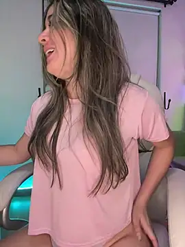 Snapshot of Sharon_07 chatting on 01.25.25 Sharon 07 online show from 01.25.25