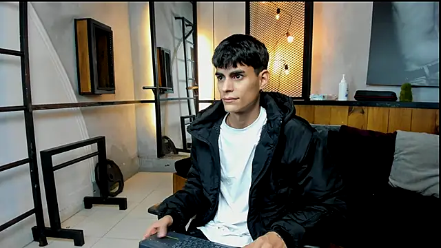 Dani mc1 online show from 11.22.25