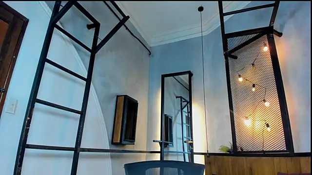 Dani mc1 online show from 11.24.25