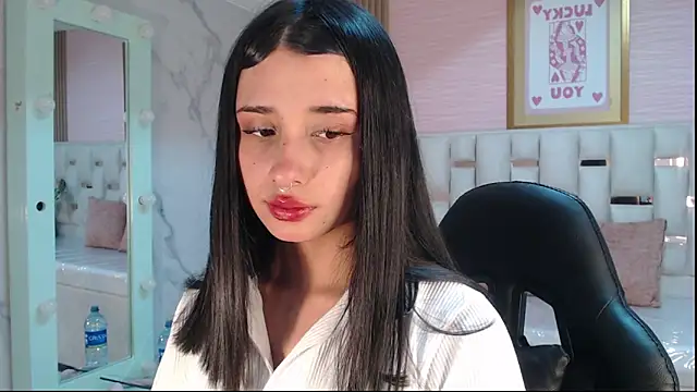 allyssa bellini s online show from 10.06.25