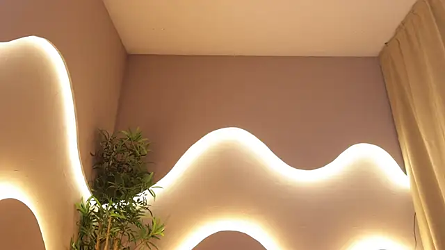 Emma and Issac online show from 03.25.26