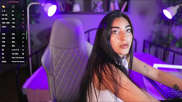 Emma and Issac online show from 04.16.26