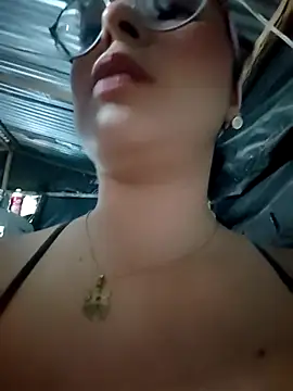 Lily-o online show from 11.25.25