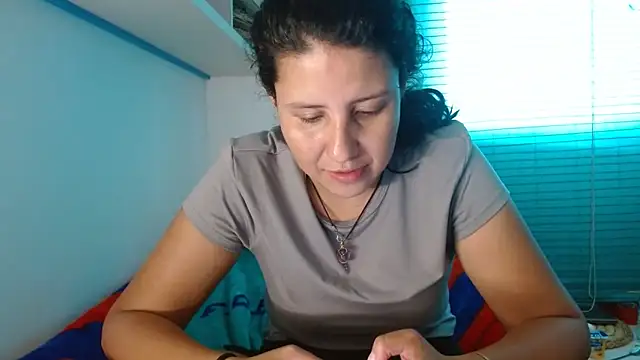 Arieeel 09 online show from 04.26.26