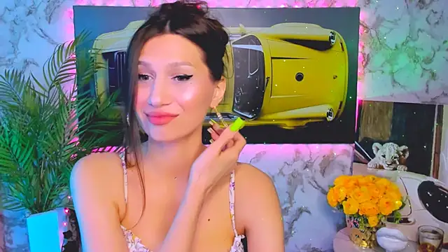 Snapshot of Mollyinyourmind chatting on 10.13.25 Mollyinyourmind online show from 10.13.25